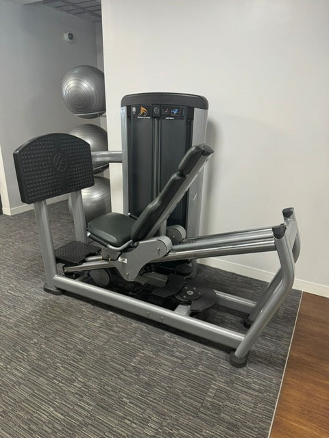 LIFE FITNESS INSIGNIA LEG PRESS