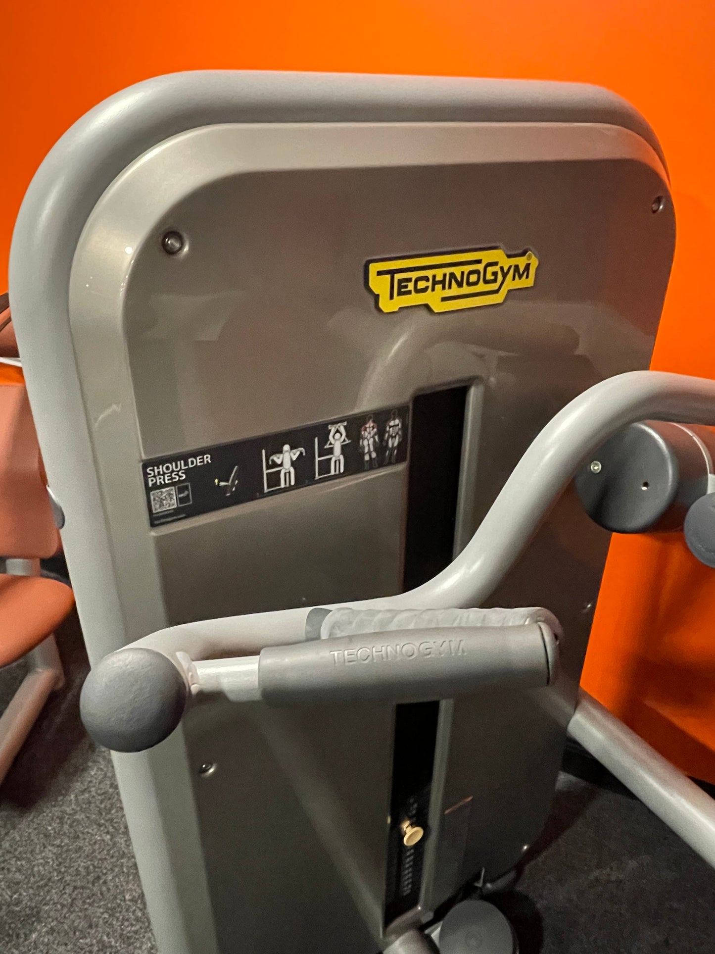 Technogym Element - Shoulder Press - NEW