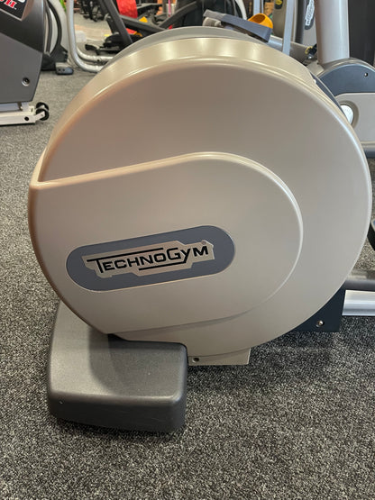 Technogym Synchro 700 LED